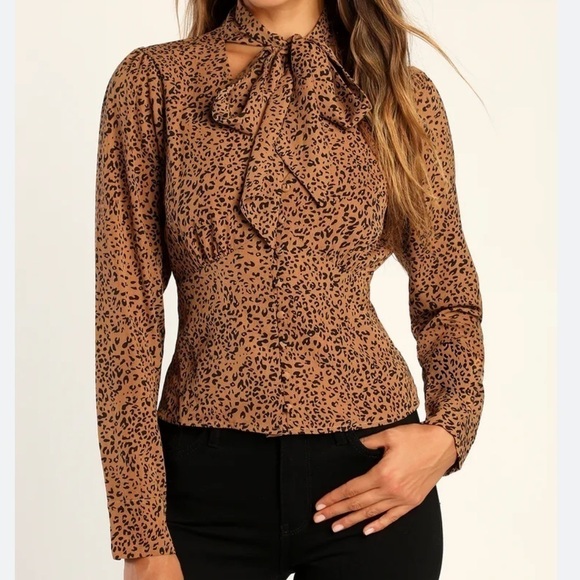 Lulus Modern Animal Tan and Black Leopard Print Button-Up Top NWT size XS - Picture 1 of 7